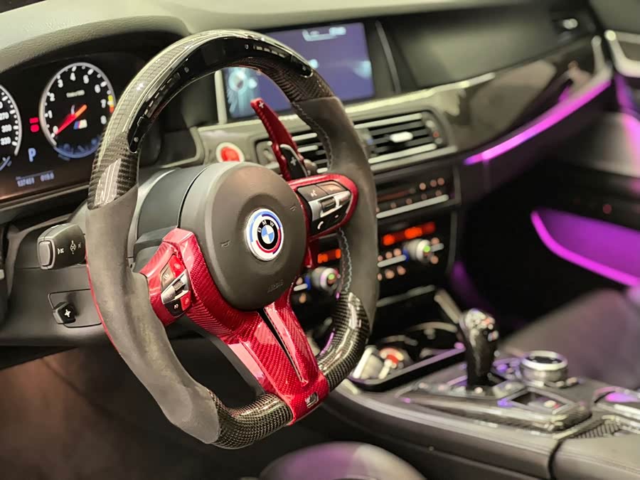 BMW M5 2014 car image #5