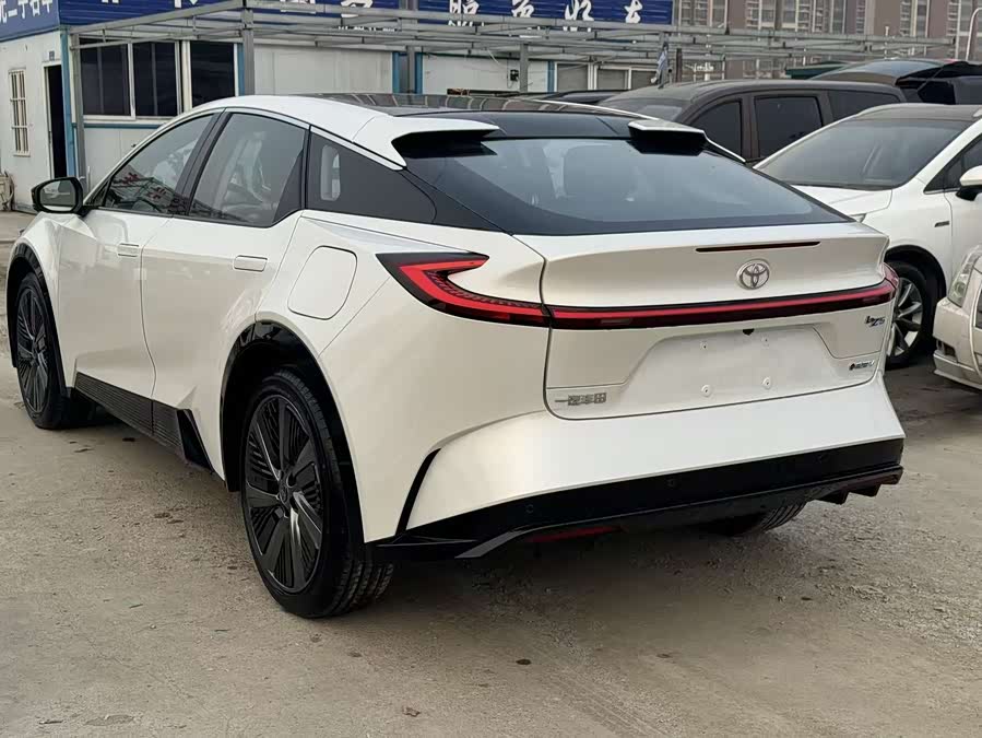 Toyota bZ5 2025 #5 Toyota bZ5 2025 imagen de coche #5