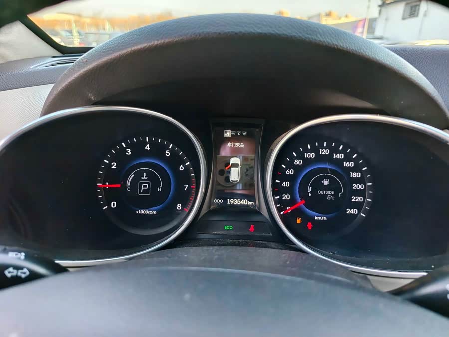 Hyundai Grand Santa Fe 2015 #5 Hyundai Grand Santa Fe 2015 car image #5