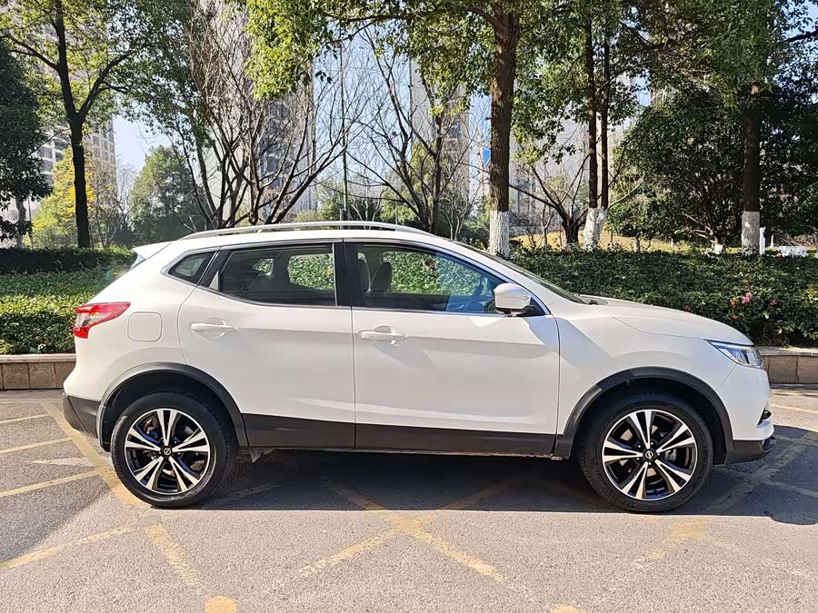 Nissan Qashqai 2020 car image #5