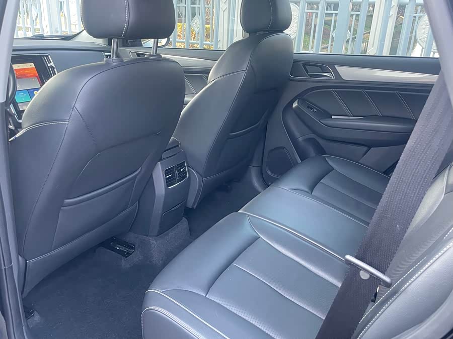 Roewe RX5 2017 изображение автомобиля #5