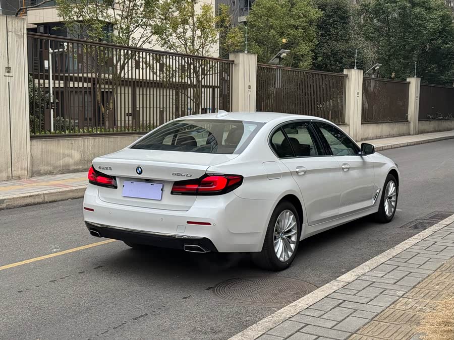 BMW 5 Series 2023 #5 BMW 5 Series 2023 car image #5