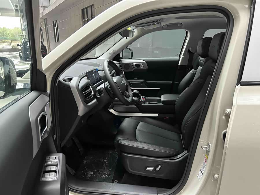 FangChengBao Tiger 3 2025 car image #5