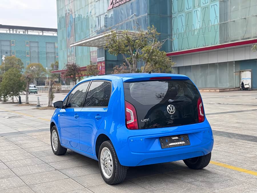 Volkswagen up! 2016 immagine di auto #5