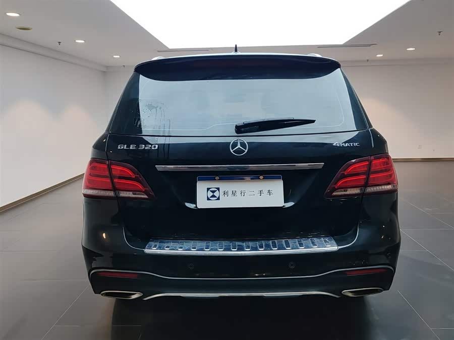 Mercedes-Benz GLE Class 2018 #5 Mercedes-Benz GLE Class 2018 car image #5