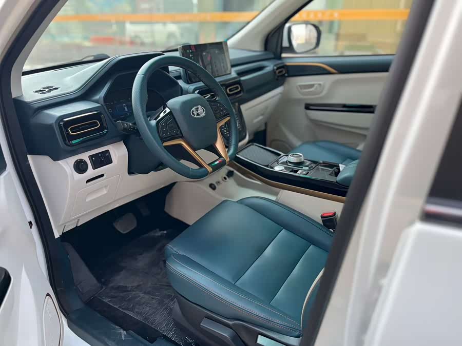 SWM斯威汽车 SWM斯威大虎EDi 2025 汽车图片 #5