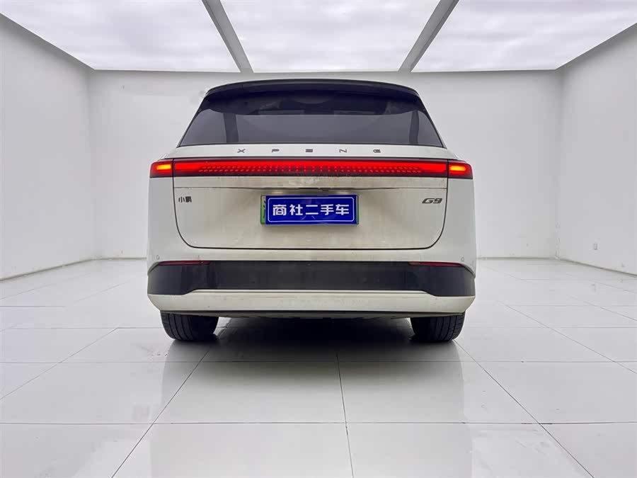 Xpeng G9 2025 صورة سيارة #5