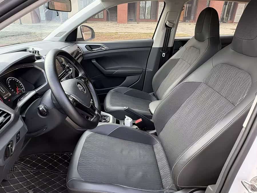 Volkswagen T-Cross 2019 #5 Volkswagen T-Cross 2019 car image #5