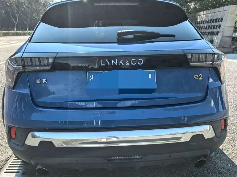 Lynk & Co 02 2019 #5 Lynk & Co 02 2019 car image #5