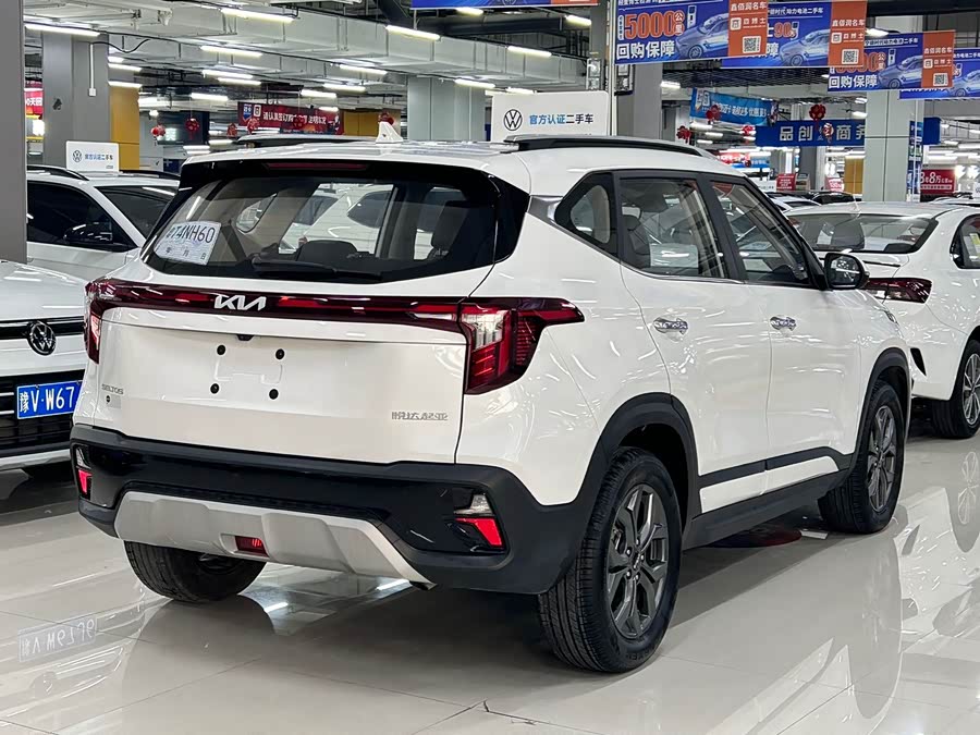 Kia Seltos 2023 immagine di auto #5