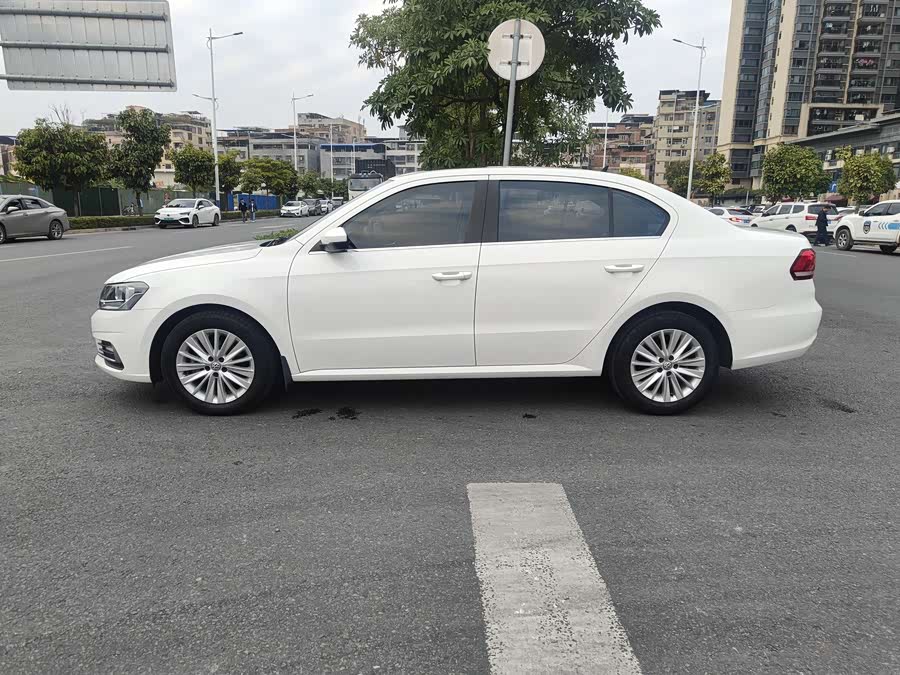 Volkswagen Lavida 2020 car image #5