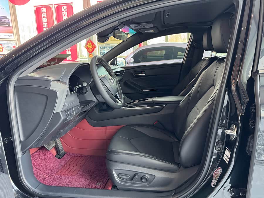 Toyota Avalon 2020 car image #5