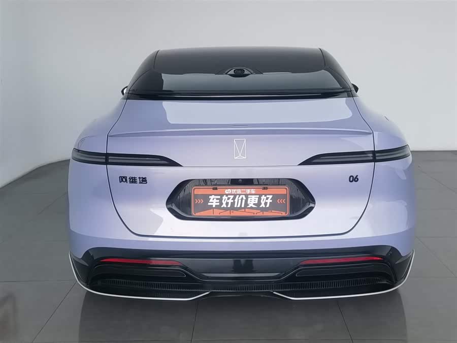 Avatr 06 2025 car image #5