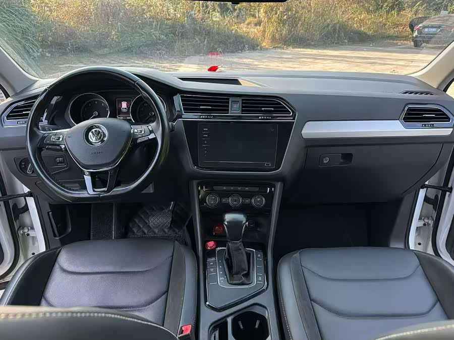 Volkswagen Tiguan L 2019 #5 Volkswagen Tiguan L 2019 immagine di auto #5