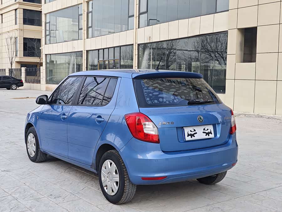 Skoda Fabia 2013 image de voiture #5