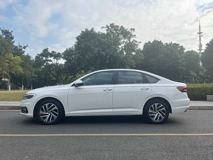 Volkswagen Lavida 2022 car image #5