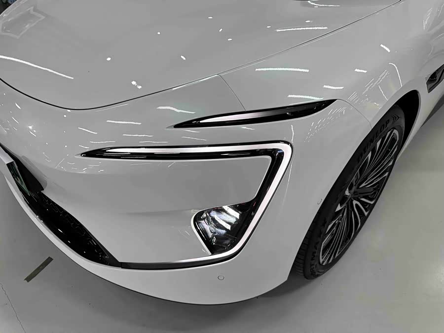 Avatr 12 2025 car image #5