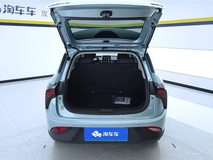 哪吒汽车 哪吒V 2022 #5 哪吒汽车 哪吒V 2022 汽车图片 #5