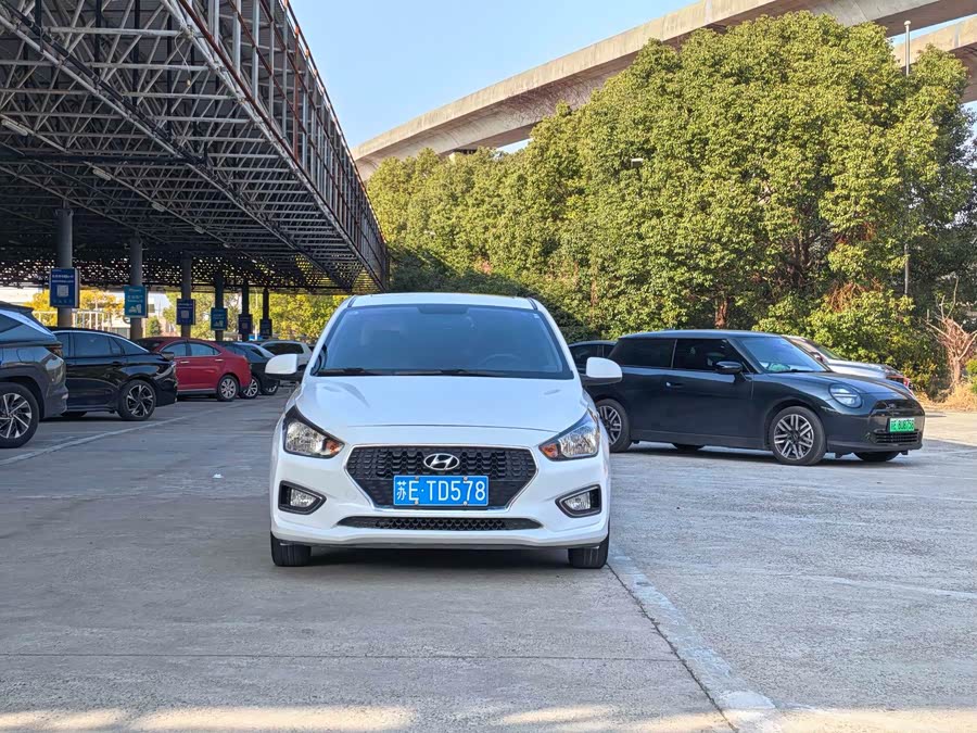 Hyundai Reina 2018 #5 Hyundai Reina 2018 car image #5