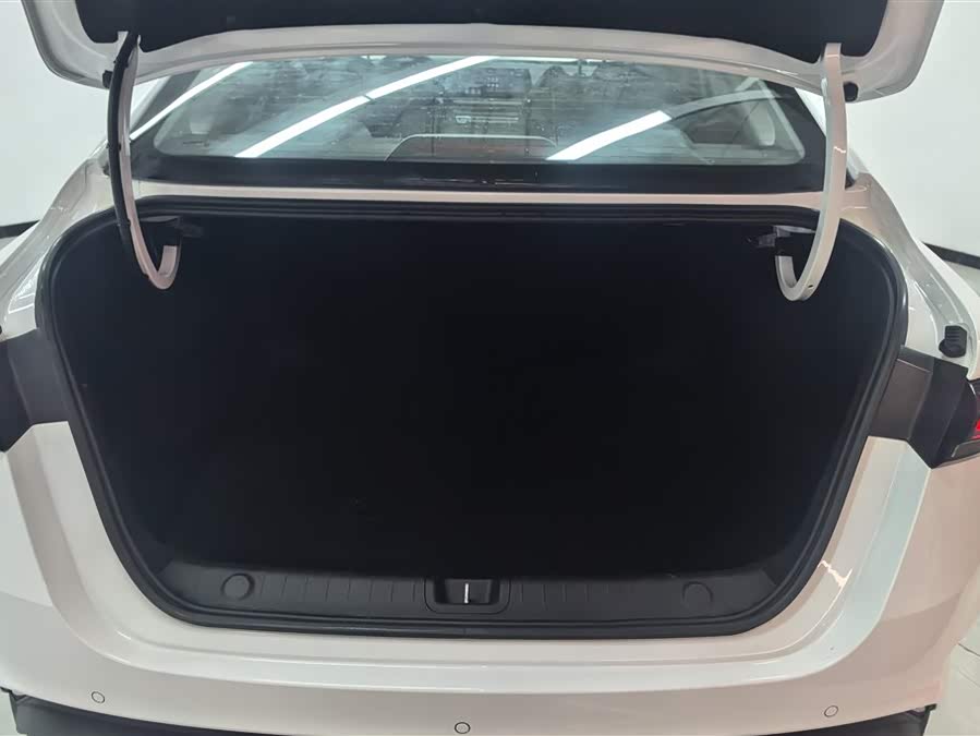 GEELY Binray 2024 car image #5