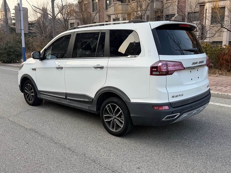 SWM斯威汽车 SWM斯威X3 2019 #5 SWM斯威汽车 SWM斯威X3 2019 汽车图片 #5