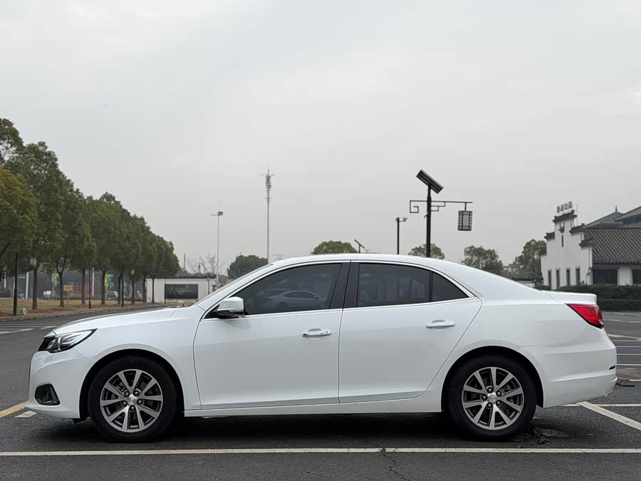 Chevrolet Malibu 2015 imagen de coche #5