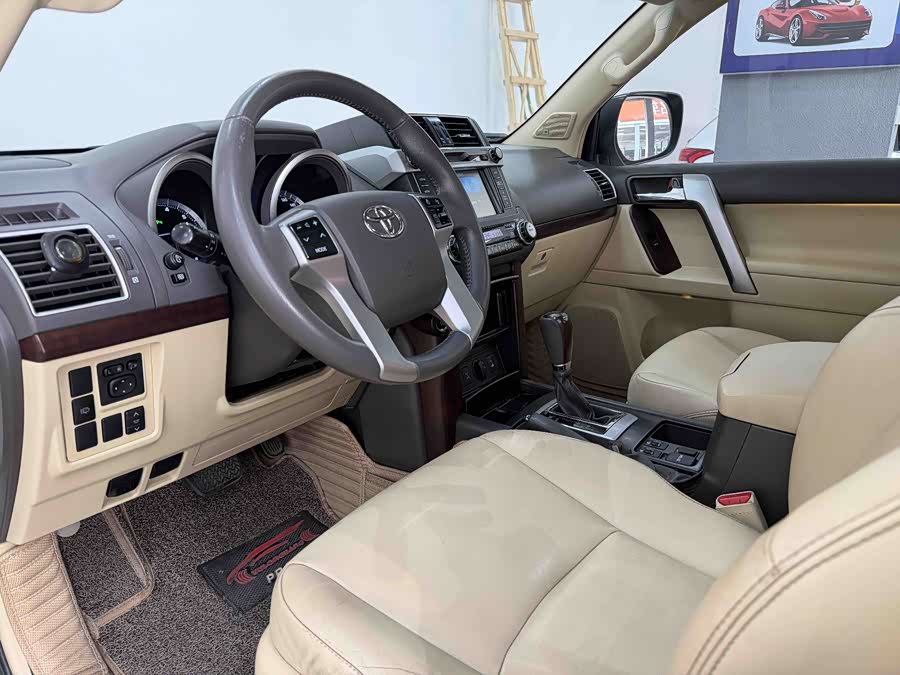 Toyota Land Cruiser Prado 2017 immagine di auto #5