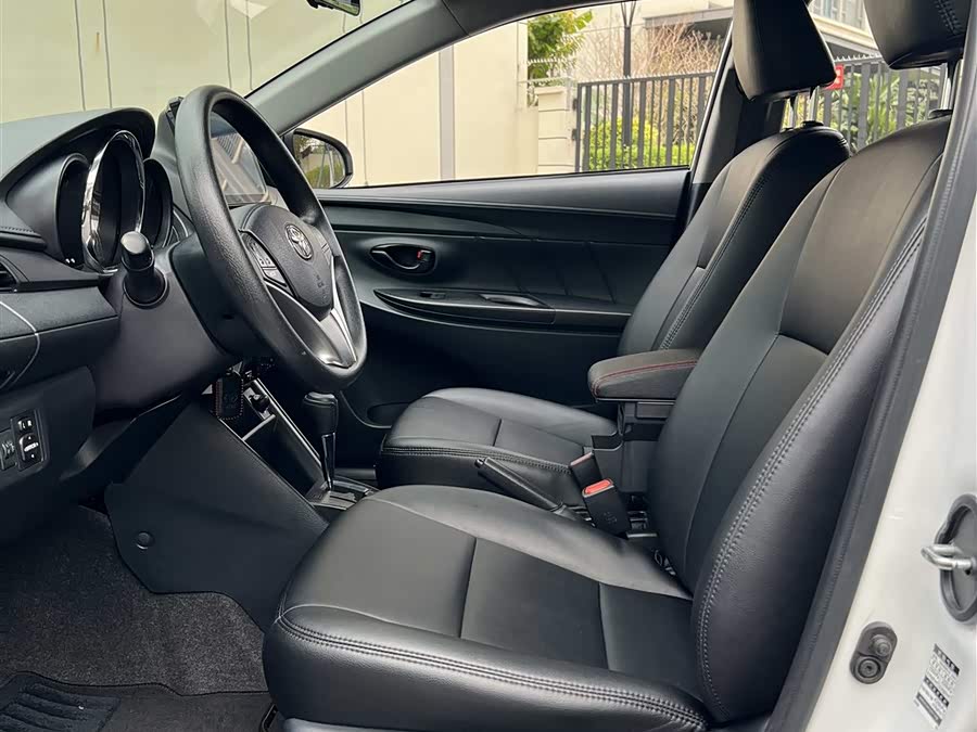 Toyota Yaris L Zhixiang 2022 صورة سيارة #5