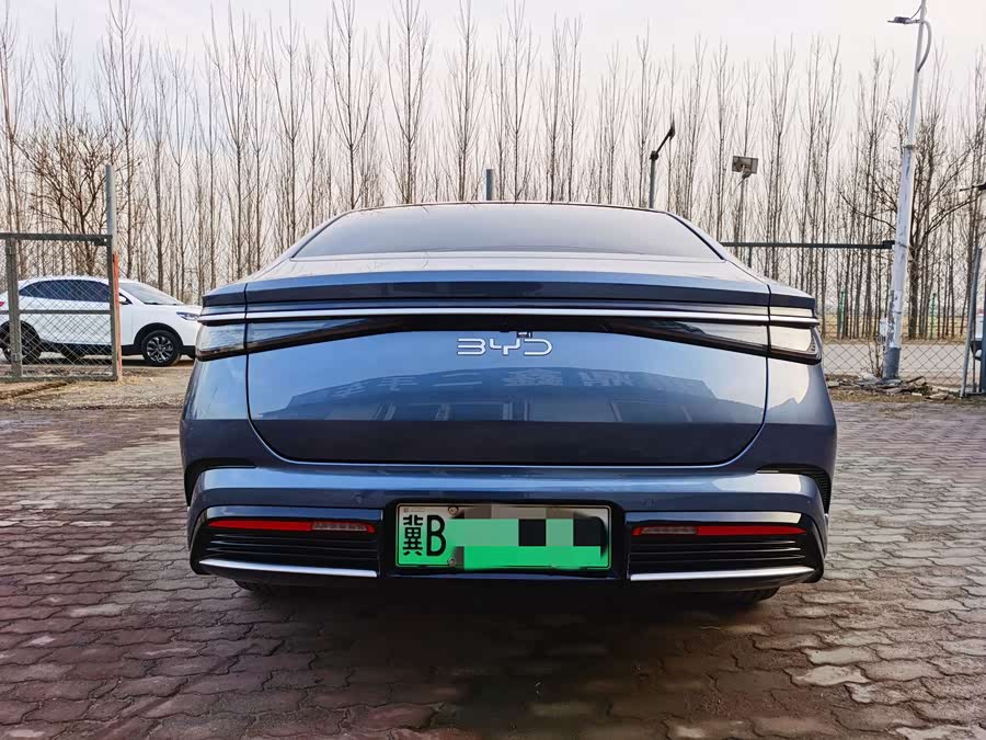 BYD Seal 07 DM-i 2024 car image #5