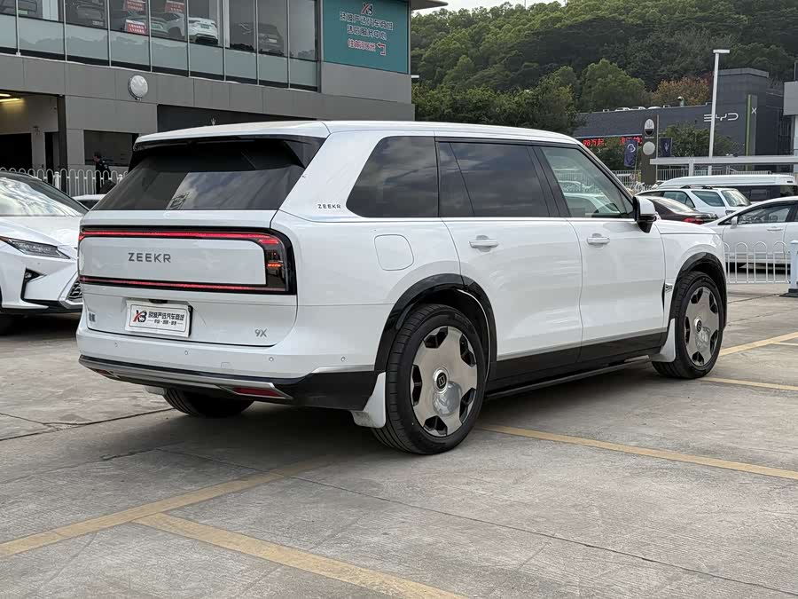 Zeekr 9X 2025 #5 Zeekr 9X 2025 car image #5