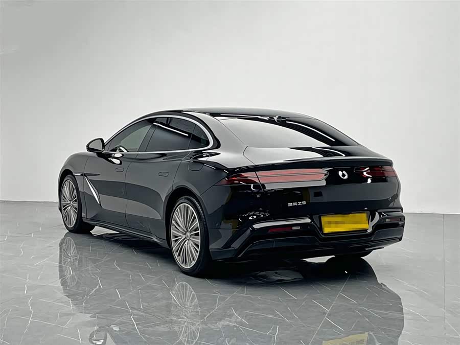 Denza Z9 2024 car image #5