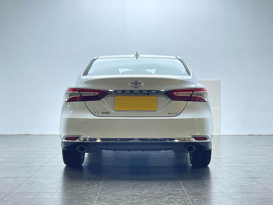 Toyota Camry 2023 car image #5