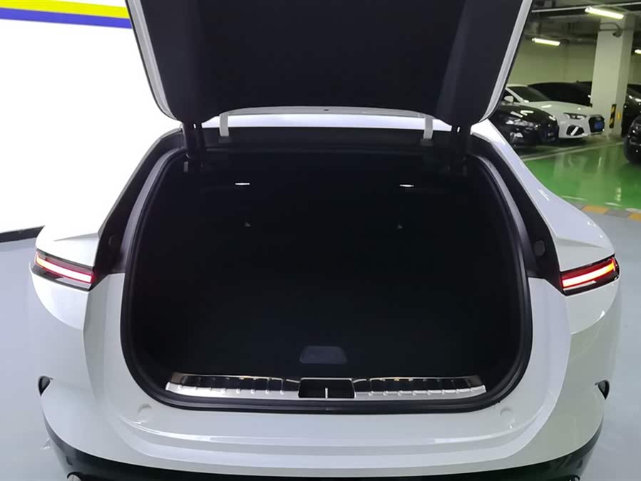 Avatr 12 2024 #5 Avatr 12 2024 car image #5