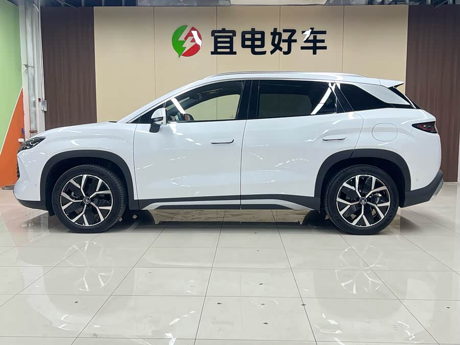 BYD SongL DM-i 2024 car image #5