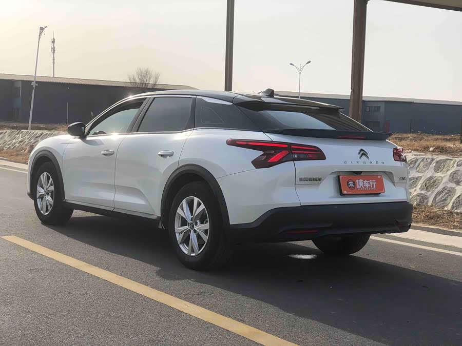 Citroen C5 X 2024 car image #5