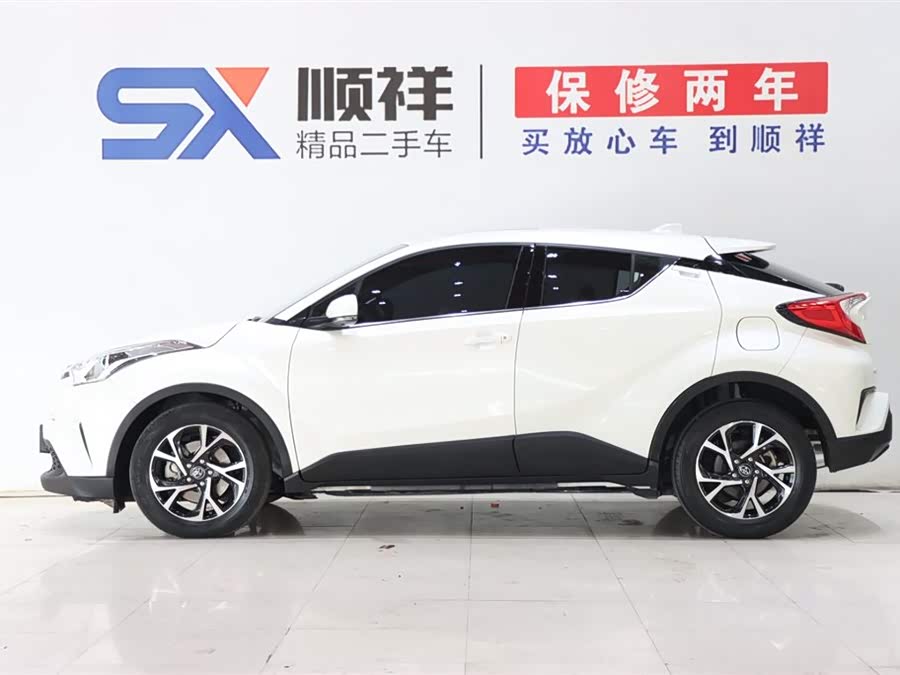 Toyota C-HR 2021 immagine di auto #5