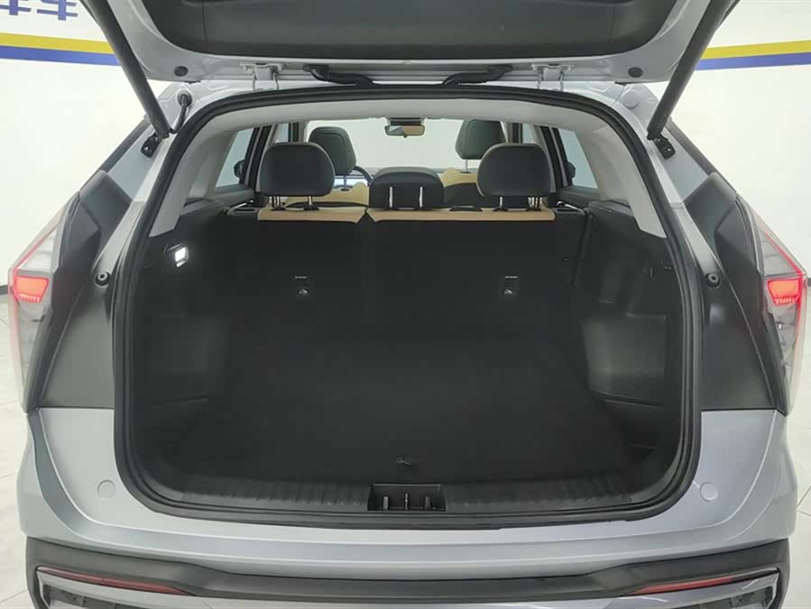 GEELY Boyue L 2024 car image #5