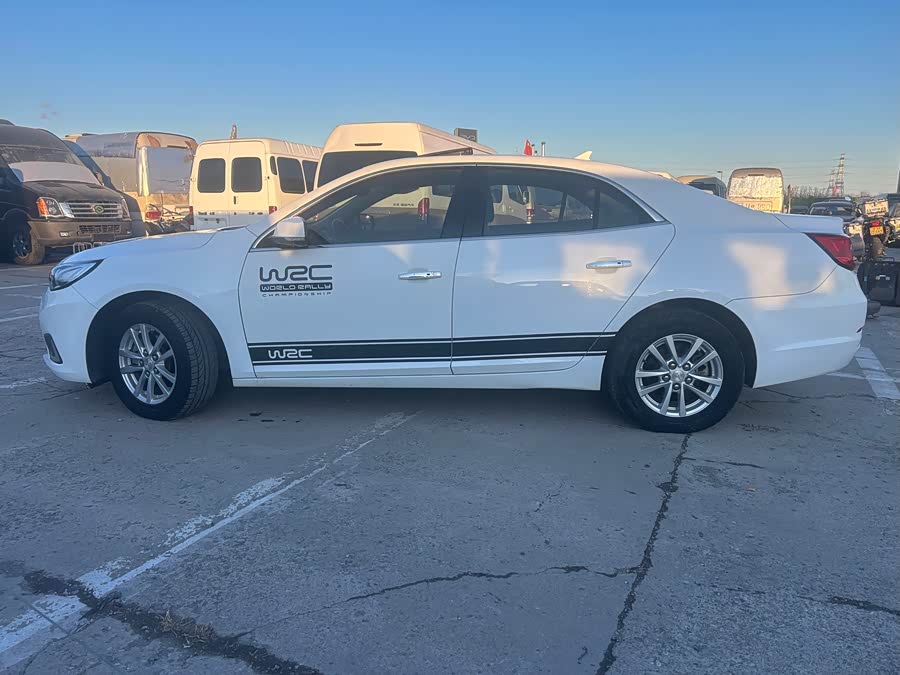 Chevrolet Malibu 2018 immagine di auto #5