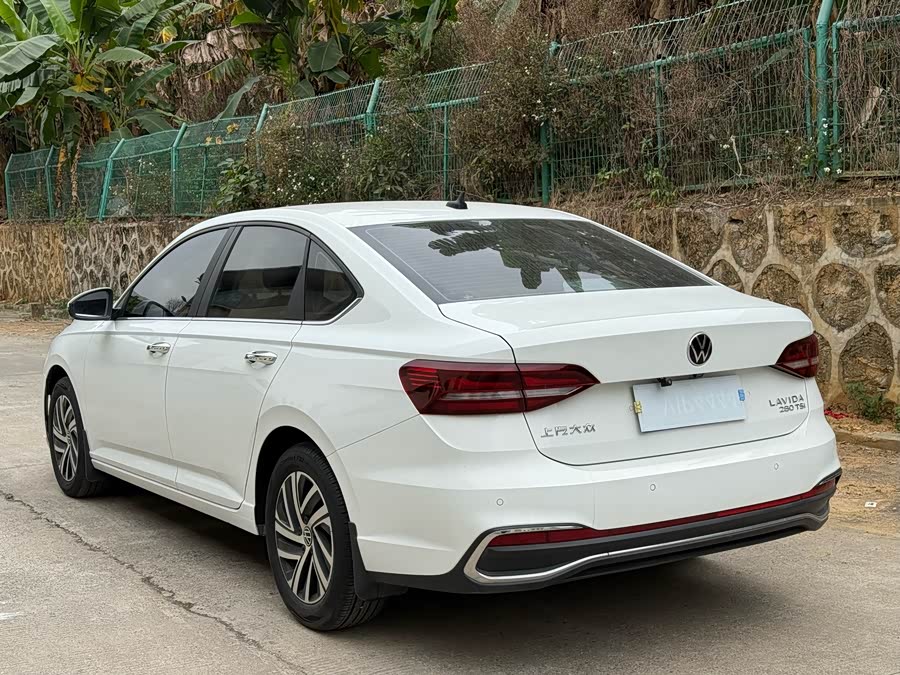 Volkswagen Lavida 2023 car image #5