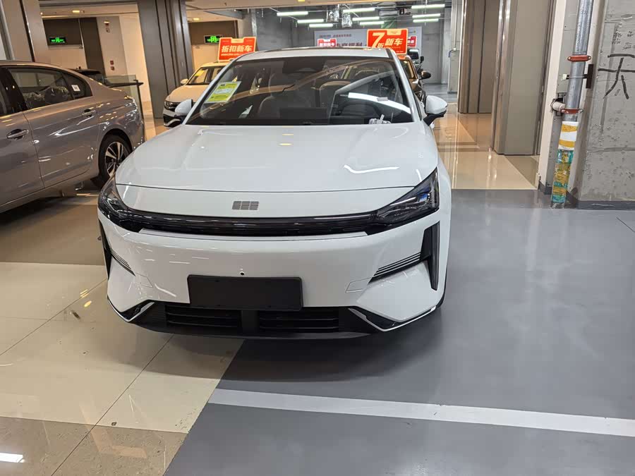 GEELY #5 GEELY car image #5
