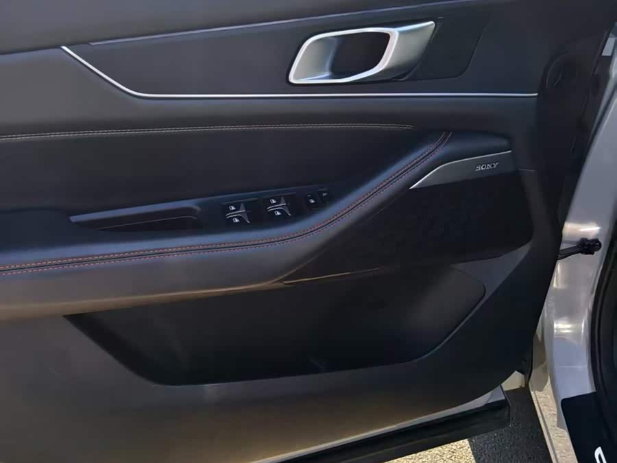 Changan UNI-K 2021 #5 Changan UNI-K 2021 car image #5