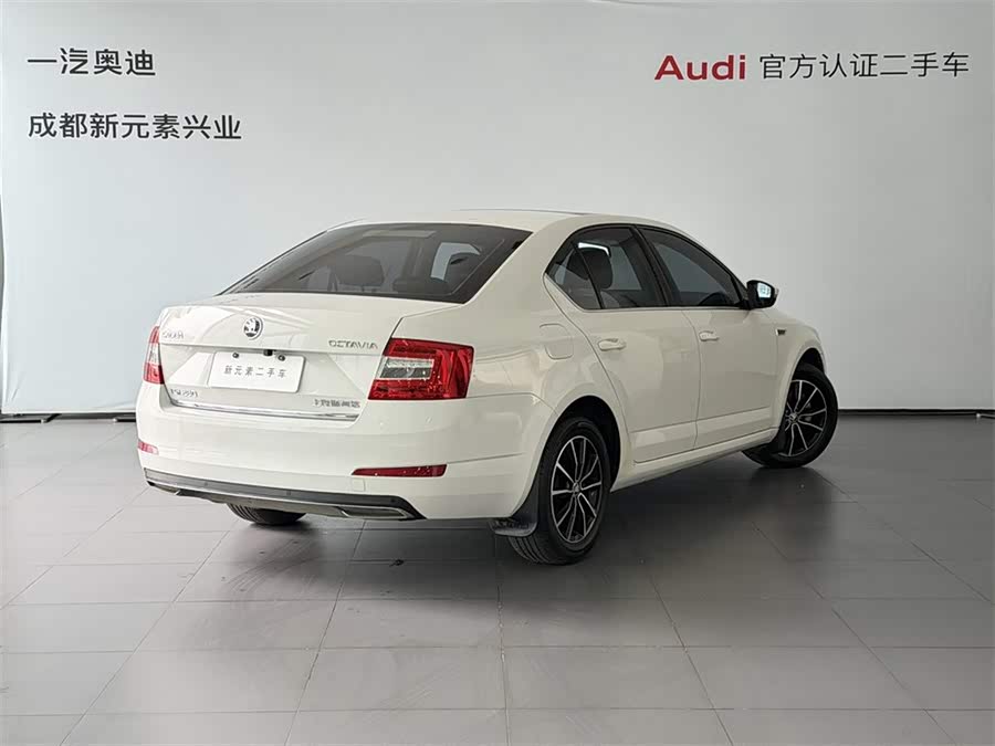 Skoda Octavia 2017 car image #5