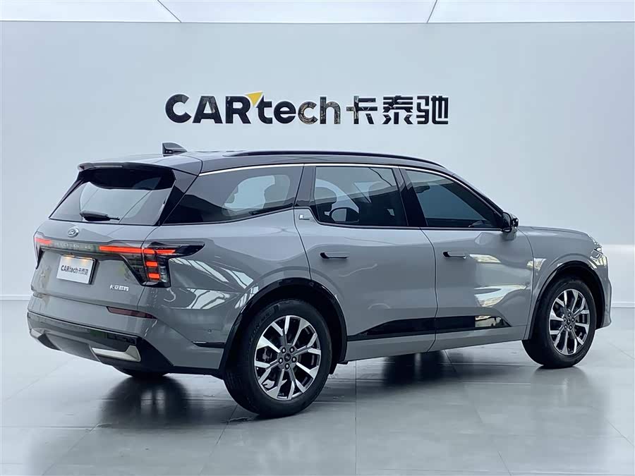 Ford Edge 2023 car image #5