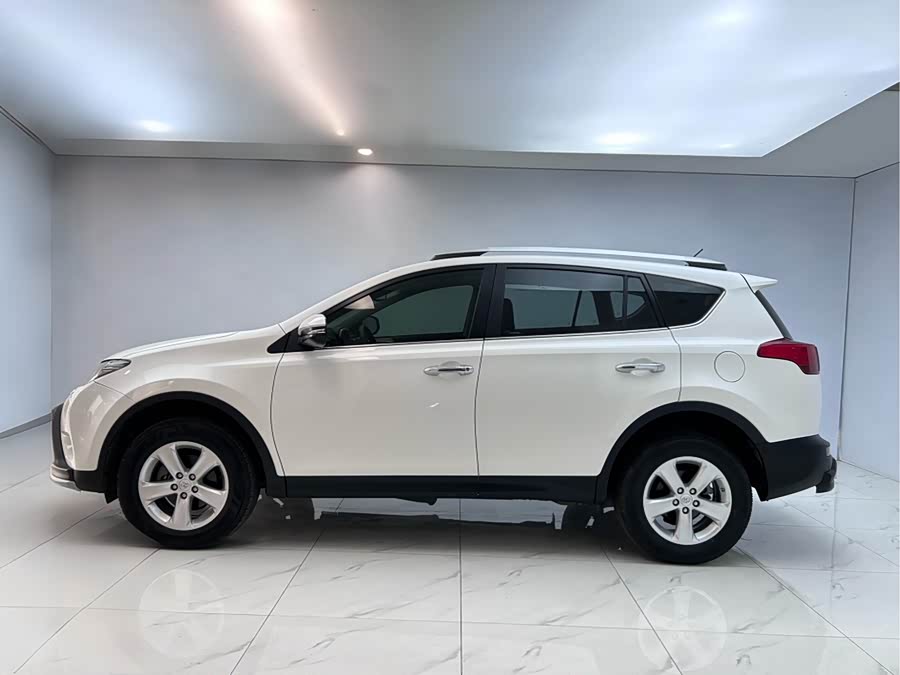Toyota RAV4 2014 #5 Toyota RAV4 2014 car image #5