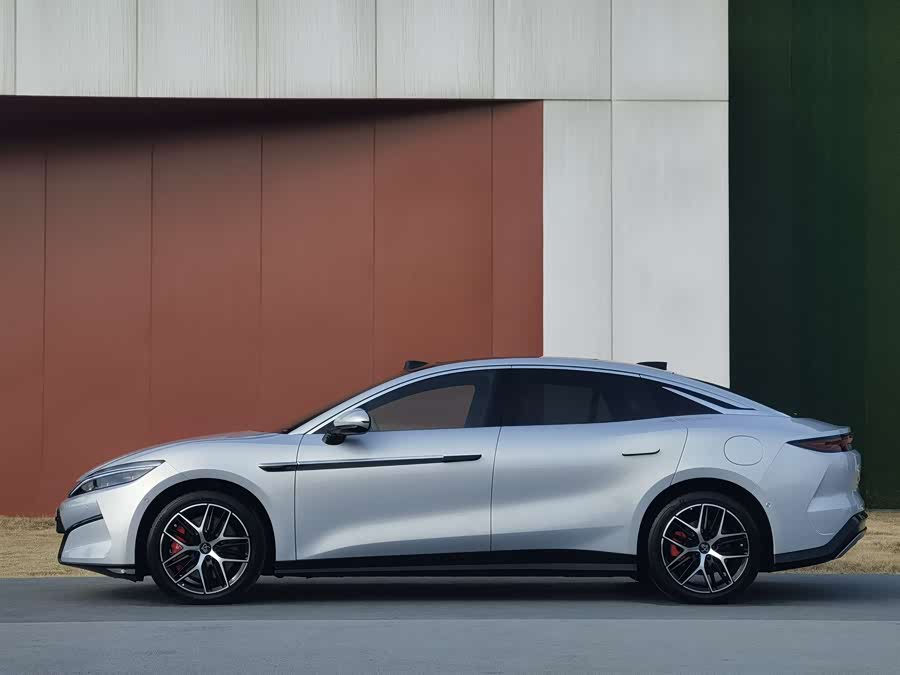 BYD HanL 2025 #5 BYD HanL 2025 car image #5