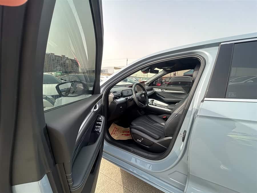 GEELY Preface 2025 #5 GEELY Preface 2025 immagine di auto #5