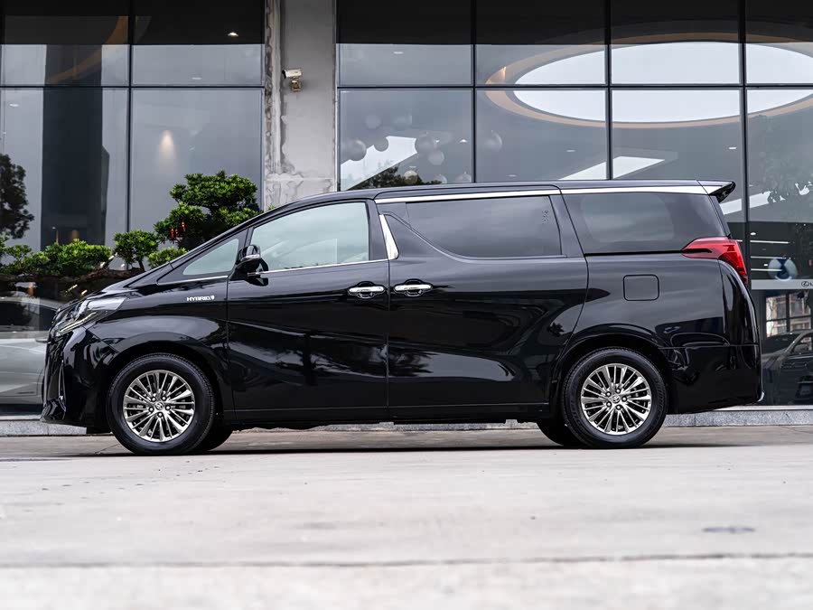 Toyota Alphard 2019 car image #5