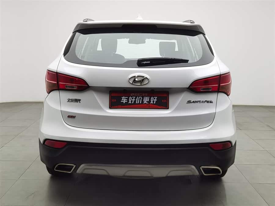 Hyundai Santa Fe 2014 car image #5