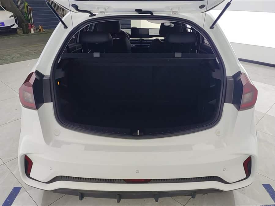 GEELY 2021 car image #5