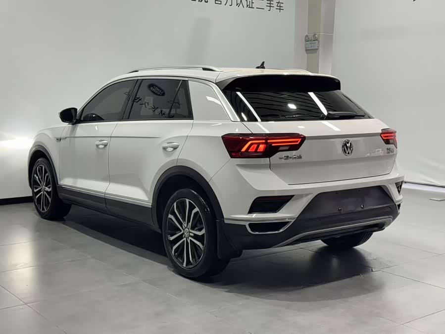 Volkswagen T-Roc 2019 car image #5